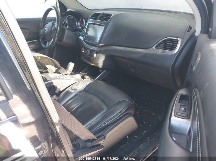 2017 DODGE JOURNEY CROSSROAD - 3C4PDDGGXHT555775
