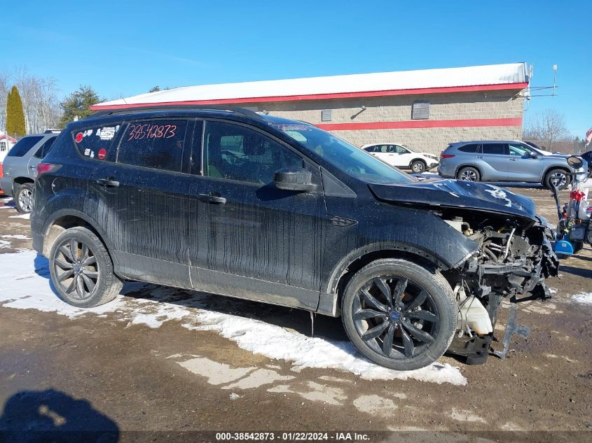 2017 FORD ESCAPE SE - 1FMCU0GD6HUB29936