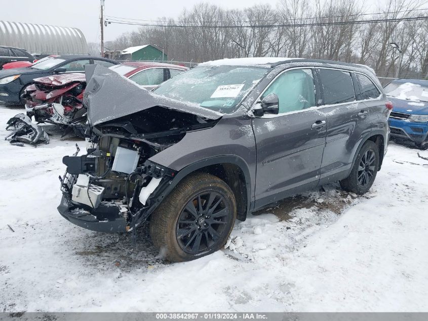 2019 TOYOTA HIGHLANDER SE - 5TDJZRFH8KS733828