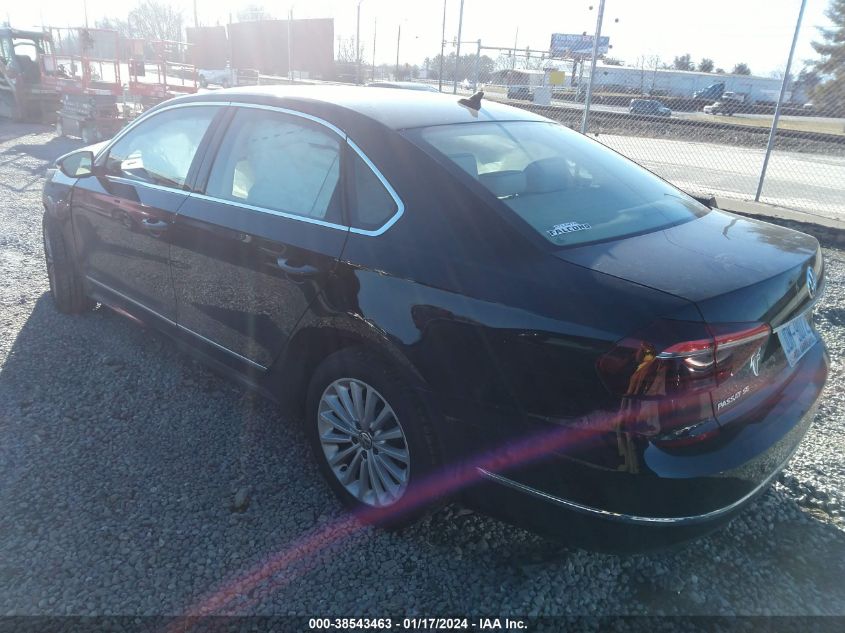 2017 VOLKSWAGEN PASSAT SE - 1VWBT7A30HC085866