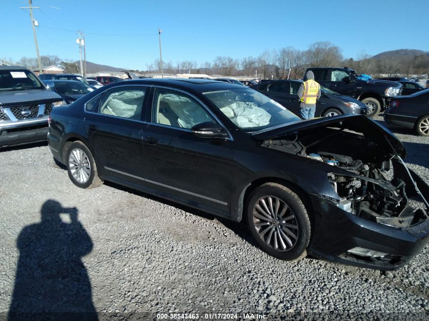 2017 VOLKSWAGEN PASSAT SE - 1VWBT7A30HC085866