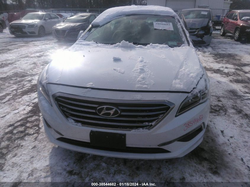 2015 HYUNDAI SONATA SE - 5NPE24AF3FH158466