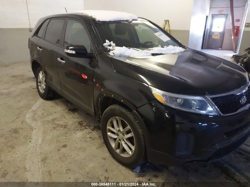 2015 KIA SORENTO LX - 5XYKT3A6XFG595575