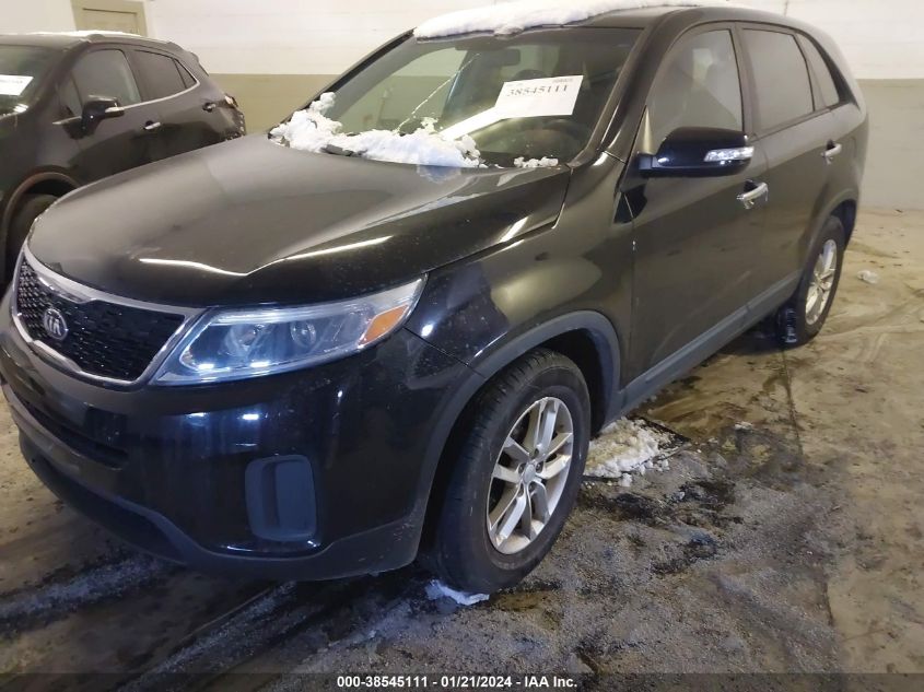 2015 KIA SORENTO LX - 5XYKT3A6XFG595575