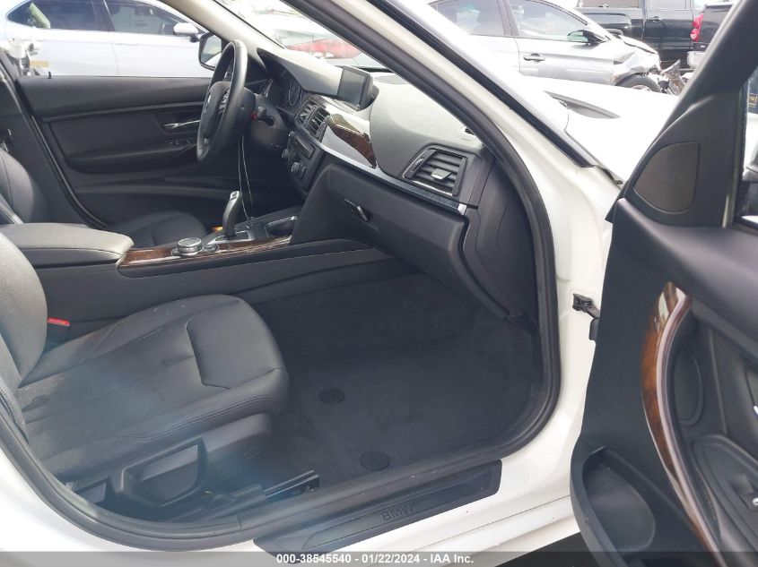 2015 BMW 320I XDRIVE - WBA3C3G50FNT51653