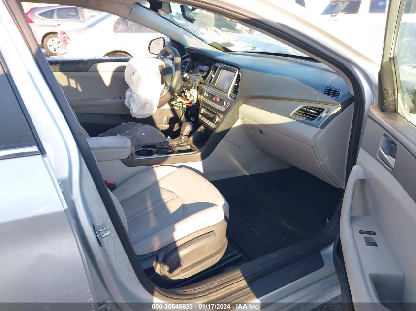 2018 HYUNDAI SONATA SE - 5NPE24AF5JH717976