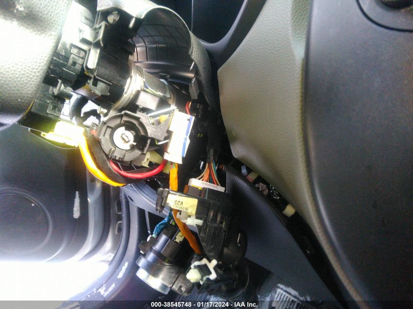 2015 KIA SOUL + - KNDJP3A56F7749204