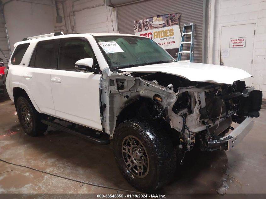 2020 TOYOTA 4RUNNER SR5 PREMIUM - JTEBU5JR3L5771496