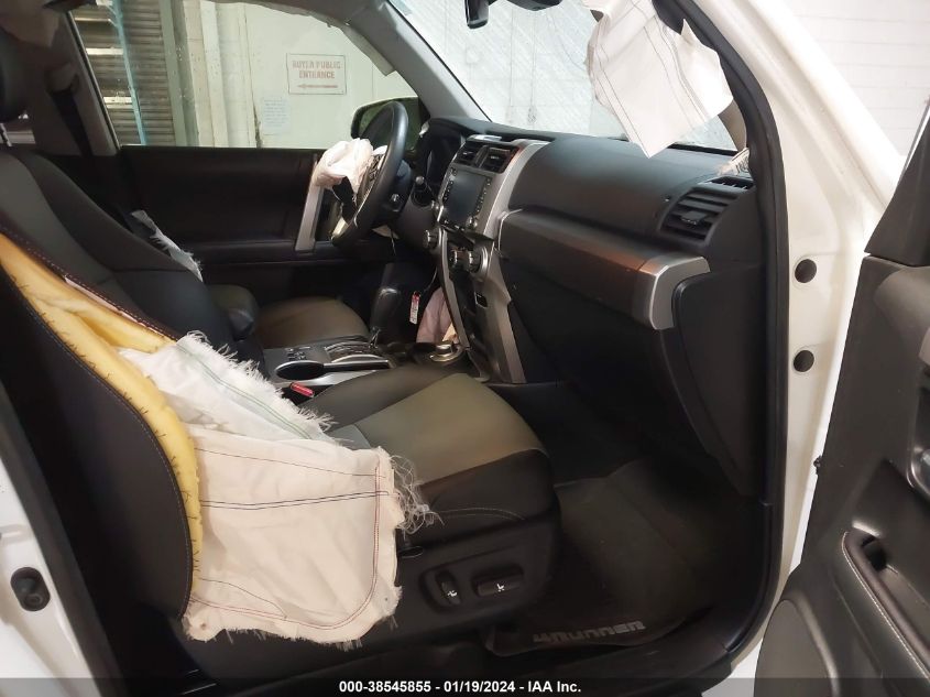 2020 TOYOTA 4RUNNER SR5 PREMIUM - JTEBU5JR3L5771496