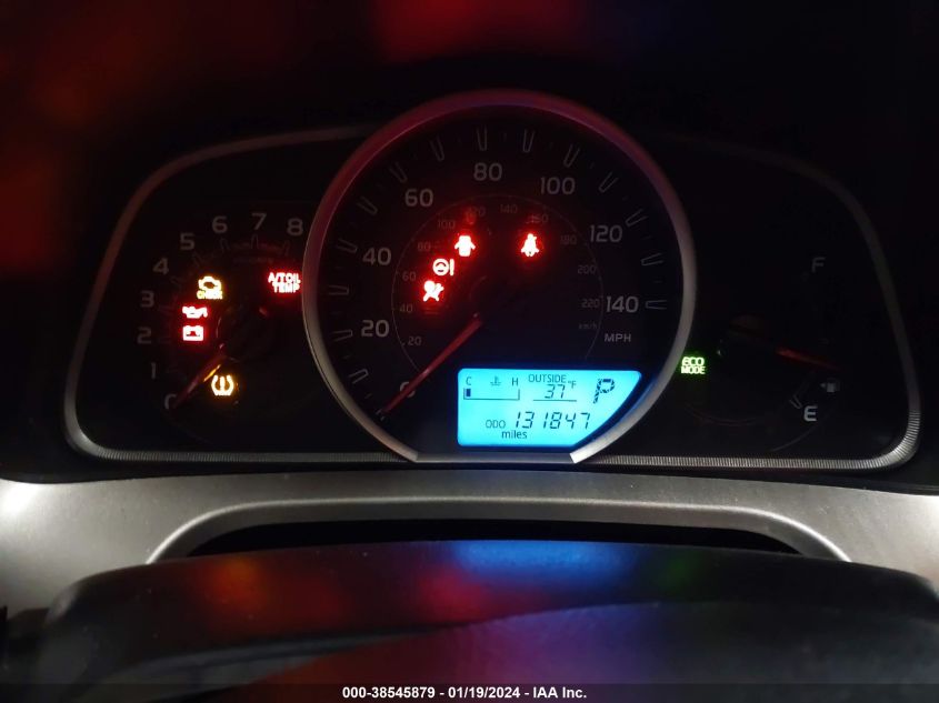 2015 TOYOTA RAV4 LE - JTMBFREV8FD098180