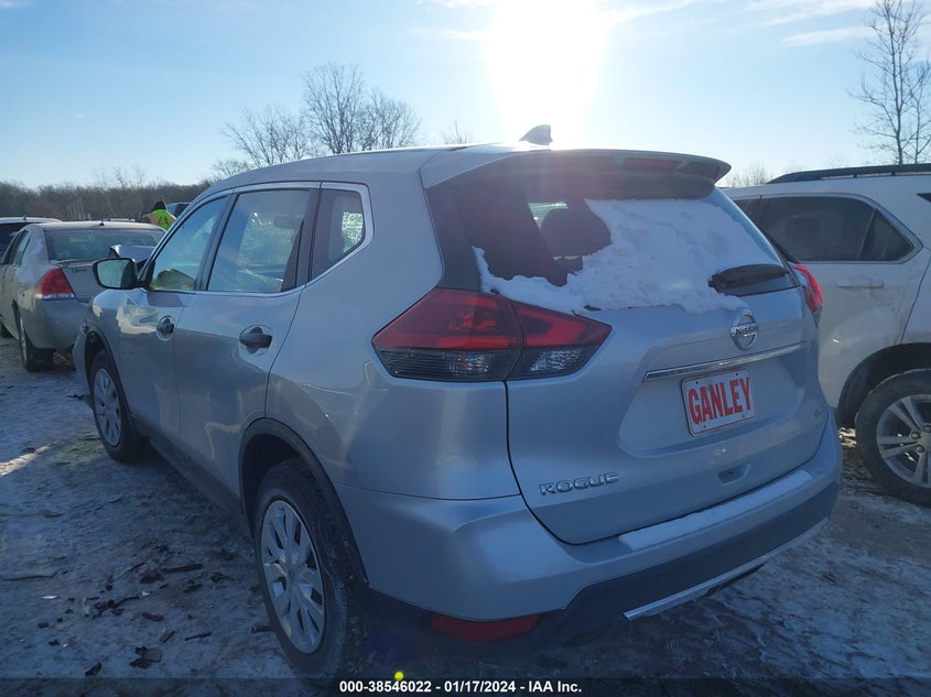 VIN KNMAT2MV7JP576819 2018 NISSAN ROGUE S/SV