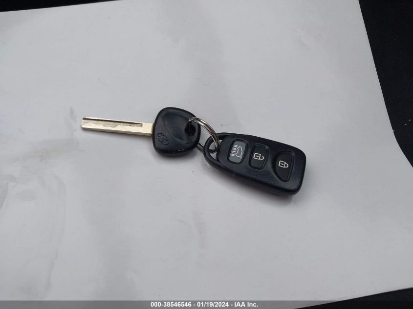 2017 HYUNDAI ELANTRA GT - KMHD35LH1HU358201