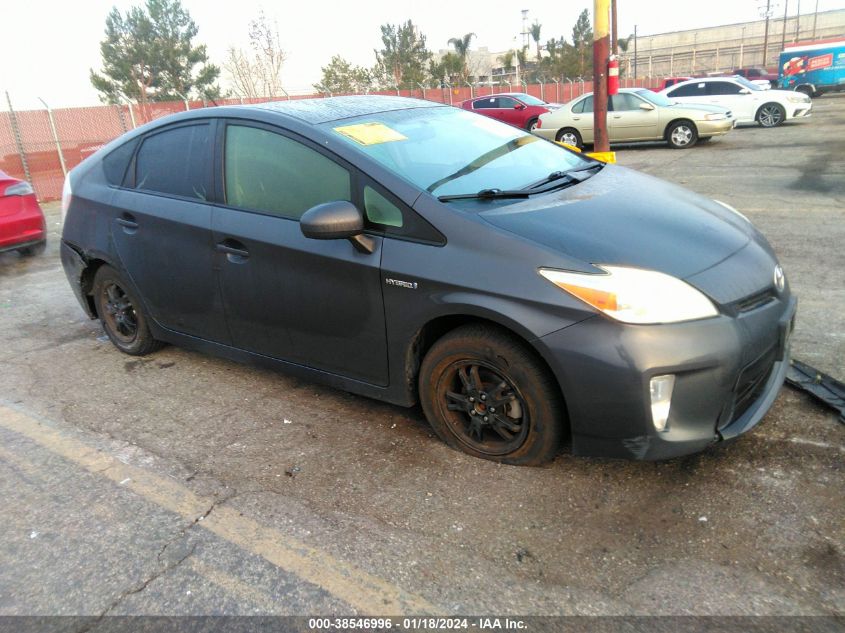 2013 TOYOTA PRIUS THREE - JTDKN3DU6D1627102