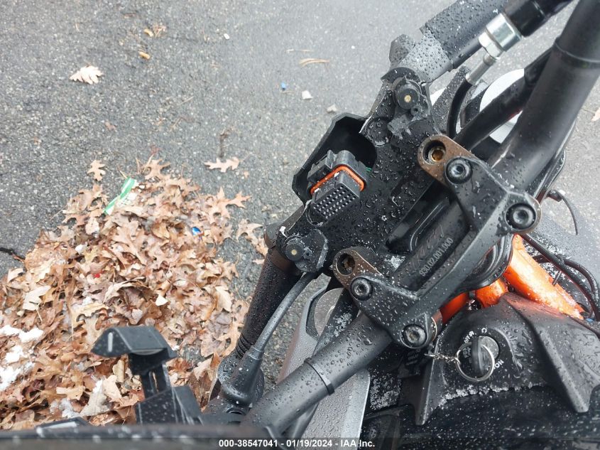 2021 KTM 390 DUKE MD2JPJ400MT258775