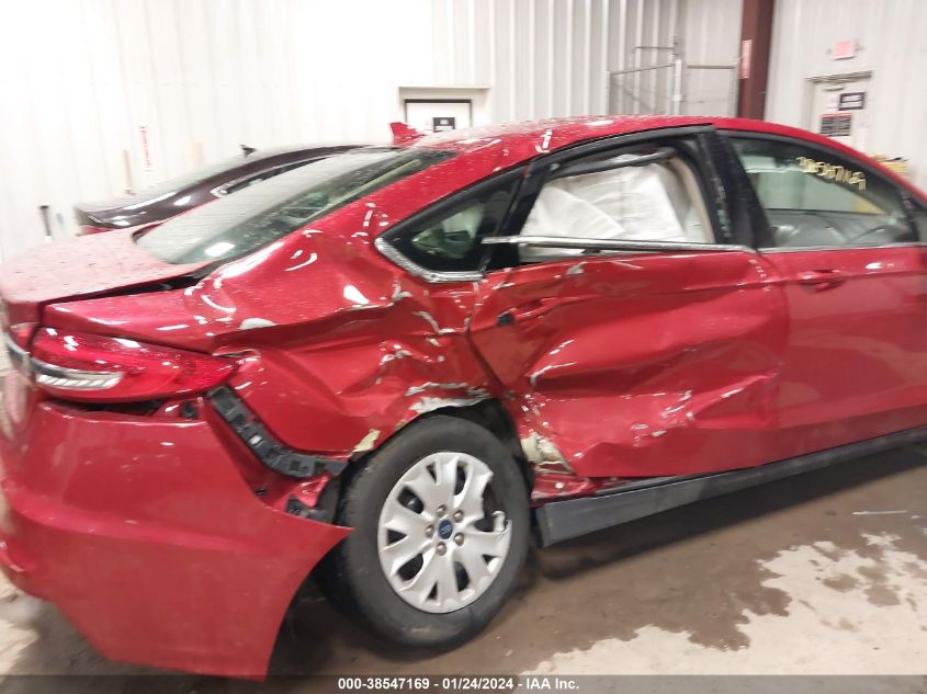 2020 FORD FUSION S - 3FA6P0G73LR200101
