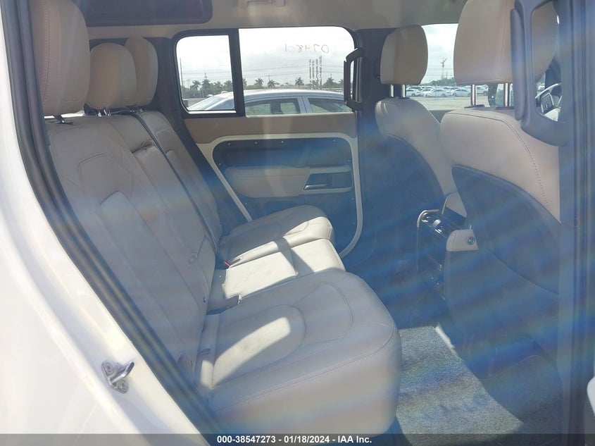 2024 LAND ROVER DEFENDER 2.0L I4   N(VIN: SALEJ7EX1R2256109