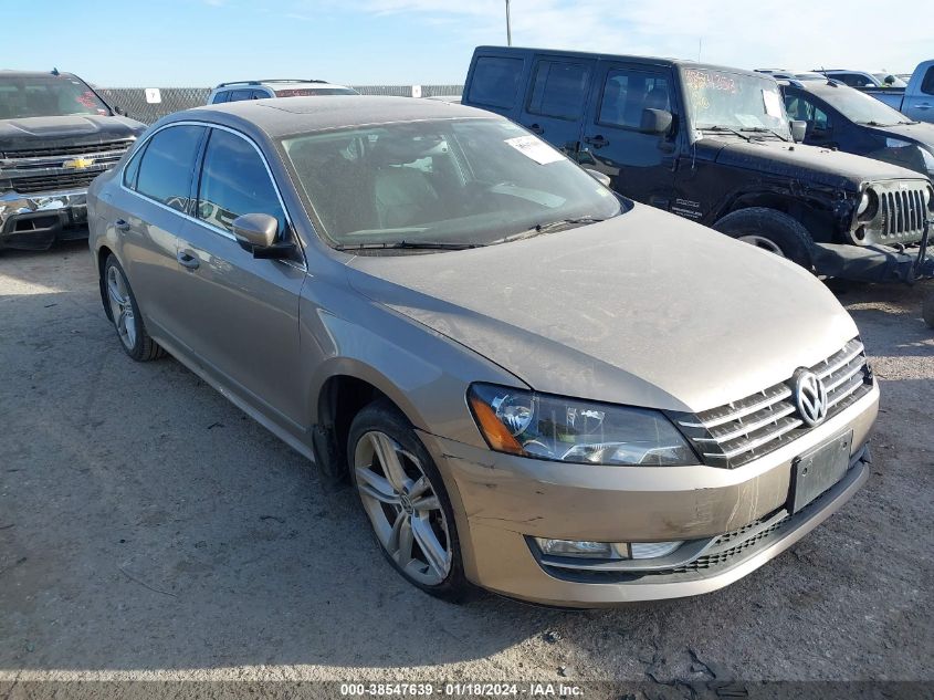 2015 VOLKSWAGEN PASSAT SEL - 1VWCS7A30FC005440