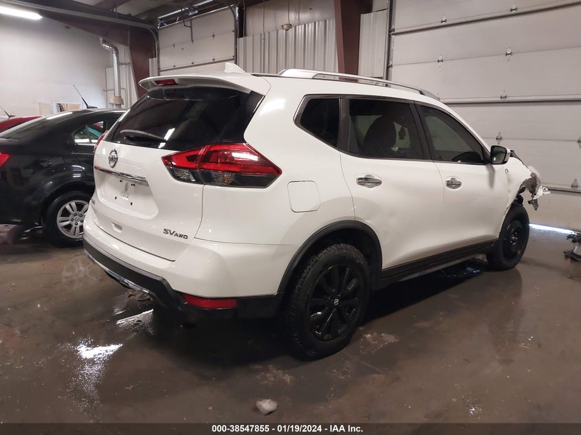 VIN KNMAT2MV4JP614183 2018 NISSAN ROGUE SV