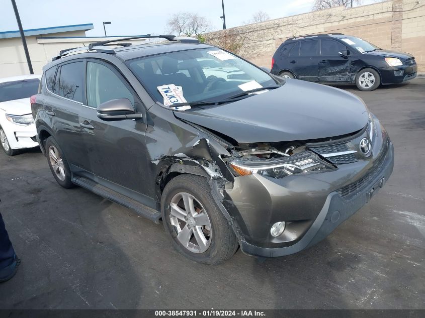 2014 TOYOTA RAV4 XLE - JTMWFREV1ED040010