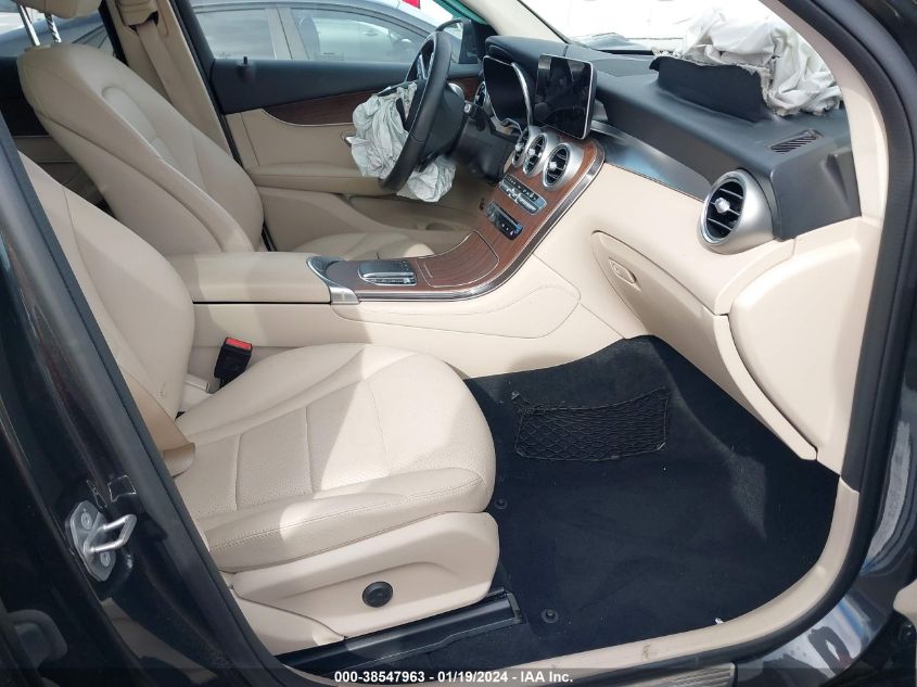 2020 MERCEDES-BENZ GLC 300 WDC0G8DB7LF735575