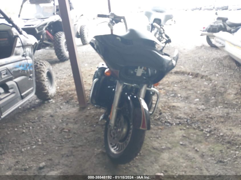 2011 HARLEY-DAVIDSON FLTRU - 1HD1KGM19BB609992