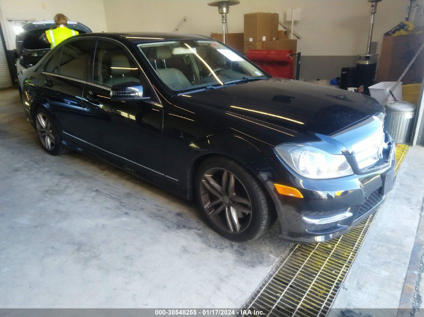 2013 MERCEDES-BENZ C 300 LUXURY 4MATIC/SPORT 4MATIC - WDDGF8AB4DR280671