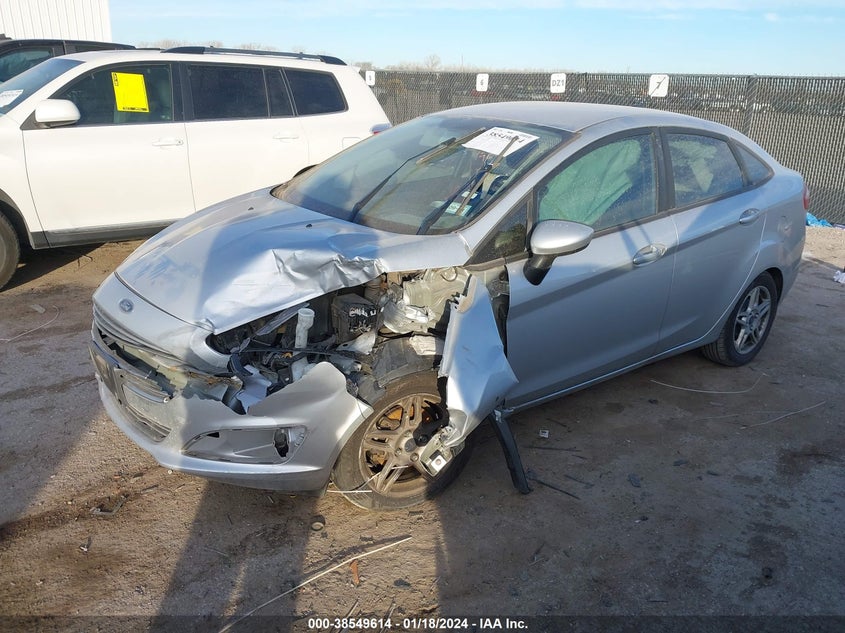 VIN 3FADP4BJ8JM109644 2018 FORD FIESTA SE