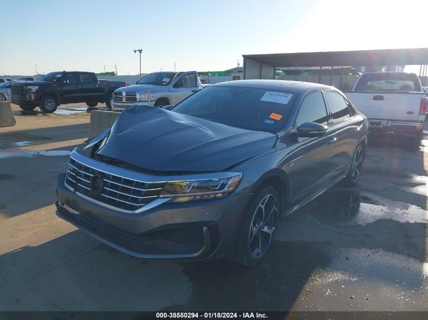 2022 VOLKSWAGEN PASSAT 2.0T R-LINE - 1VWMA7A31NC004867