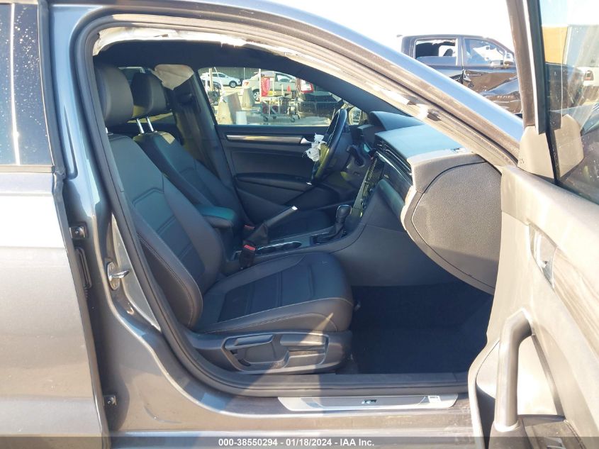 2022 VOLKSWAGEN PASSAT 2.0T R-LINE - 1VWMA7A31NC004867