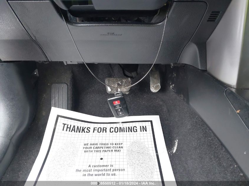 2018 TOYOTA RAV4 ADVENTURE/XLE - JTMRFREV7JJ185609