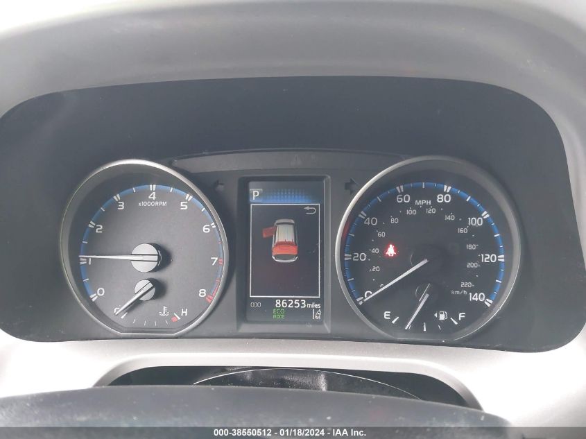 2018 TOYOTA RAV4 ADVENTURE/XLE - JTMRFREV7JJ185609