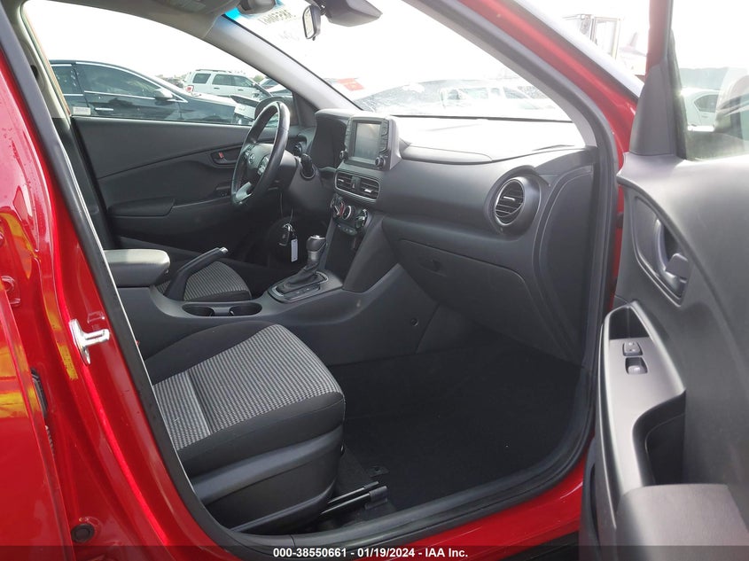 VIN KM8K22AA7LU577137 2020 HYUNDAI KONA SEL