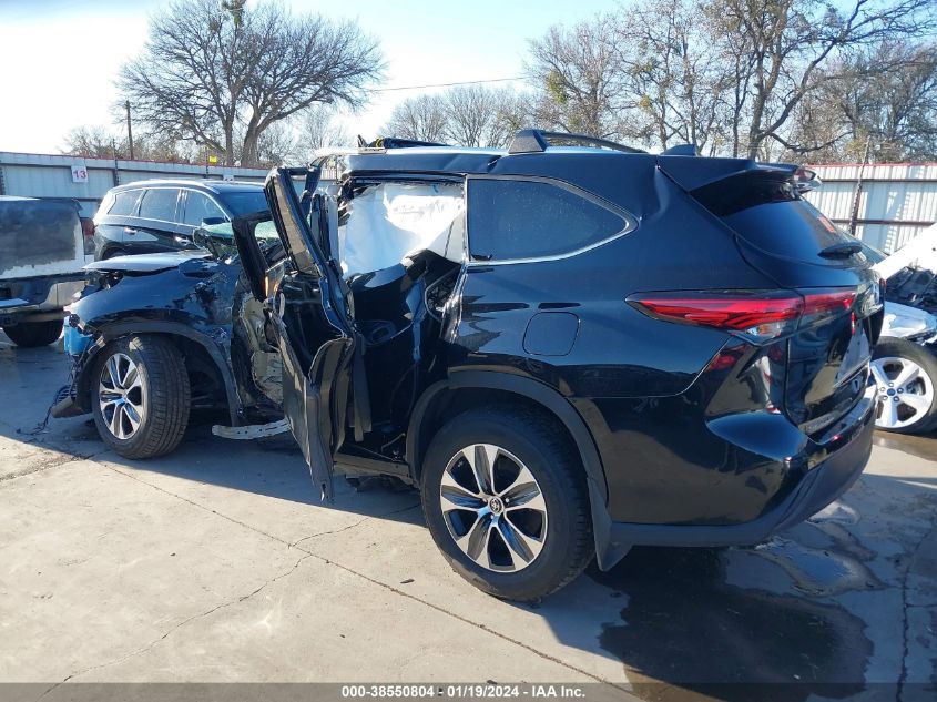 2021 TOYOTA HIGHLANDER XLE - 5TDGZRAH2MS538182