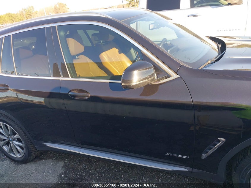 VIN 5UXTR9C52JLD57857 2018 BMW X3 XDRIVE30I