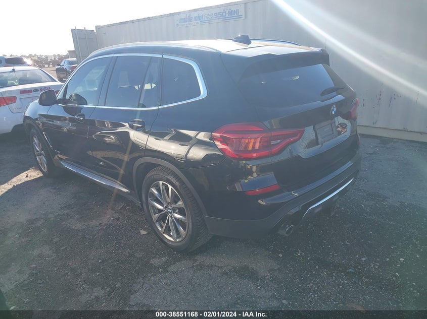 VIN 5UXTR9C52JLD57857 2018 BMW X3 XDRIVE30I