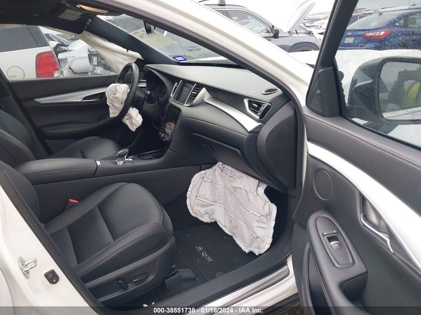 VIN 3PCAJ5BA7MF105369 2021 INFINITI QX50 LUXE