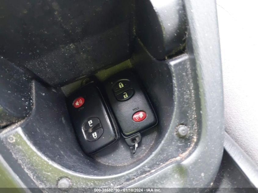 2014 TOYOTA PRIUS TWO - JTDKN3DU5E1787084