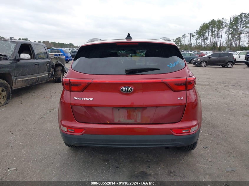 VIN KNDPN3AC5J7388605 2018 KIA SPORTAGE EX