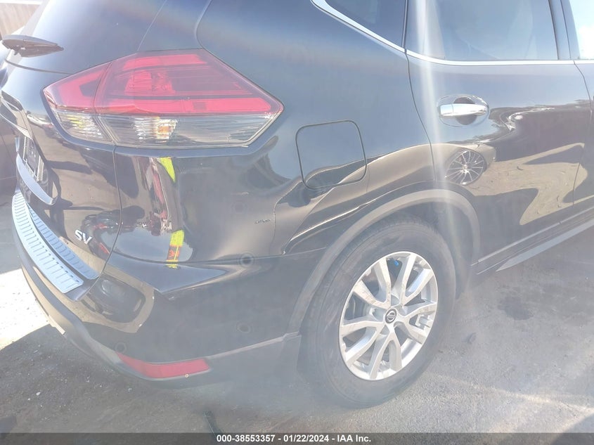 VIN KNMAT2MT7HP527533 2017 NISSAN ROGUE SV