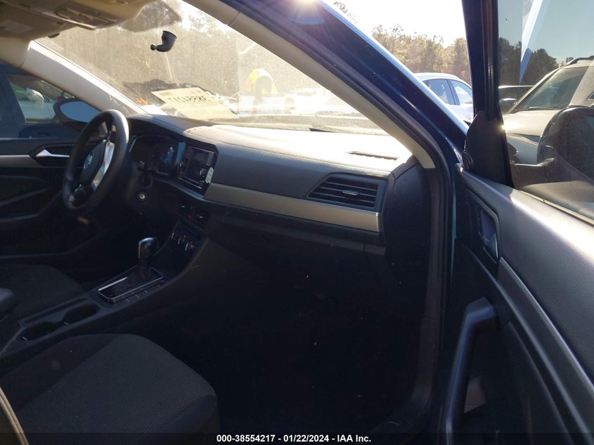 VIN 3VWCB7BU9KM135572 2019 VOLKSWAGEN JETTA S/SE/R-LINE