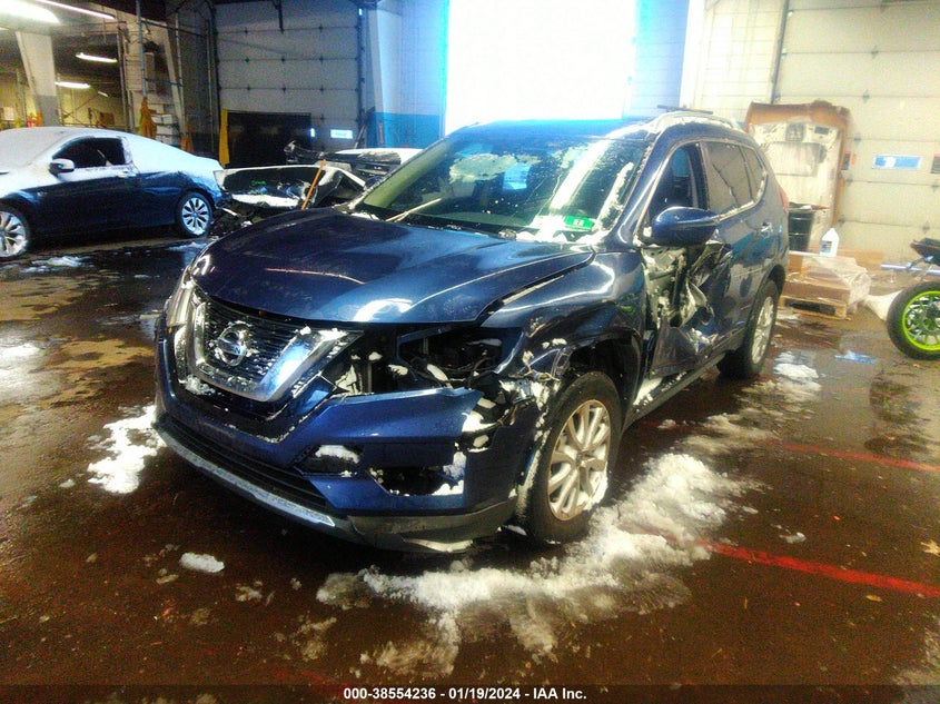 VIN JN8AT2MV4HW010928 2017 NISSAN ROGUE S/SL/SV