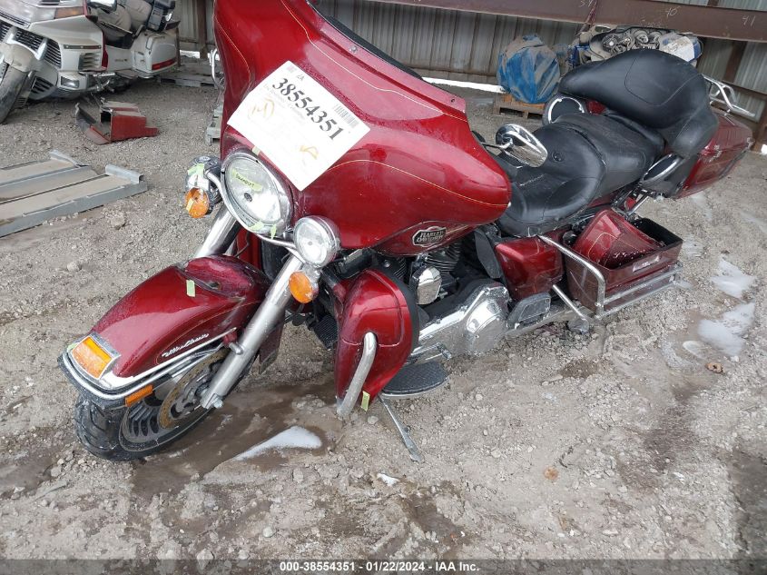 2010 HARLEY-DAVIDSON FLHTCU - 1HD1FC411AB661175