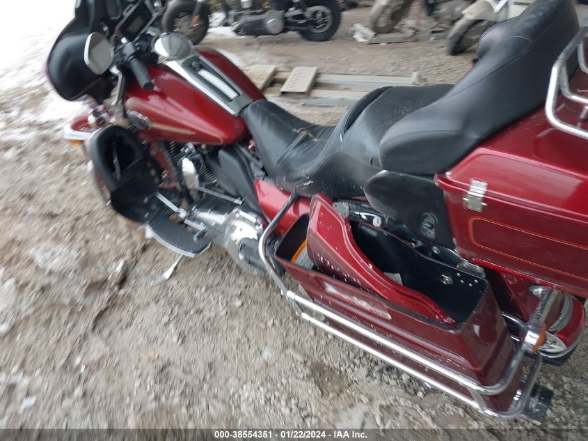 2010 HARLEY-DAVIDSON FLHTCU - 1HD1FC411AB661175