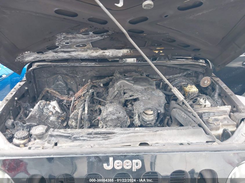 2014 JEEP WRANGLER UNLIMITED SAHARA - 1C4BJWEG8EL118589