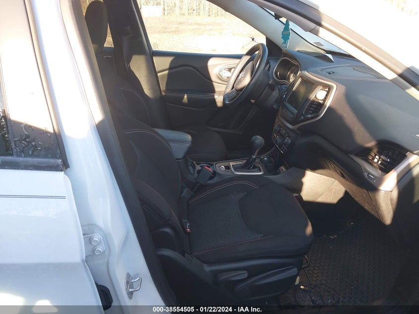 VIN 1C4PJMCS1HW565706 2017 JEEP CHEROKEE LATITUDE