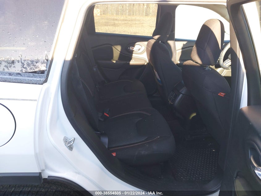 VIN 1C4PJMCS1HW565706 2017 JEEP CHEROKEE LATITUDE