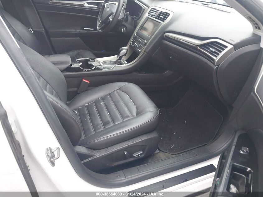 2016 FORD FUSION SE - 3FA6P0T94GR265634