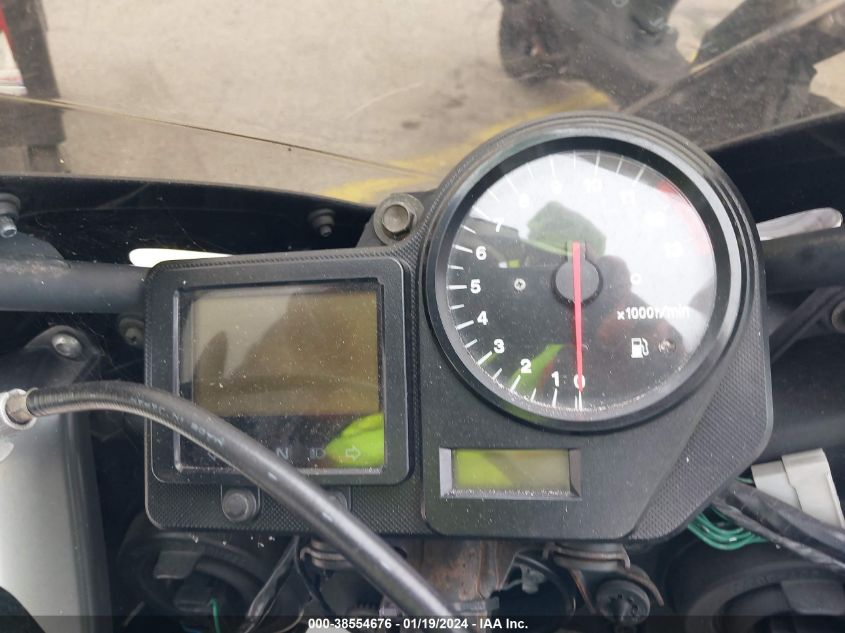 2001 HONDA CBR900 RE JH2SC44381M102157