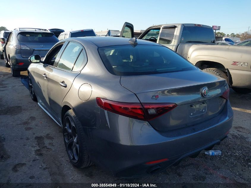 2019 ALFA ROMEO GIULIA TI SPORT CARBON AWD - ZARFANBN6K7605590