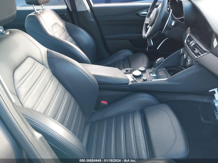 2019 ALFA ROMEO GIULIA TI SPORT CARBON AWD - ZARFANBN6K7605590